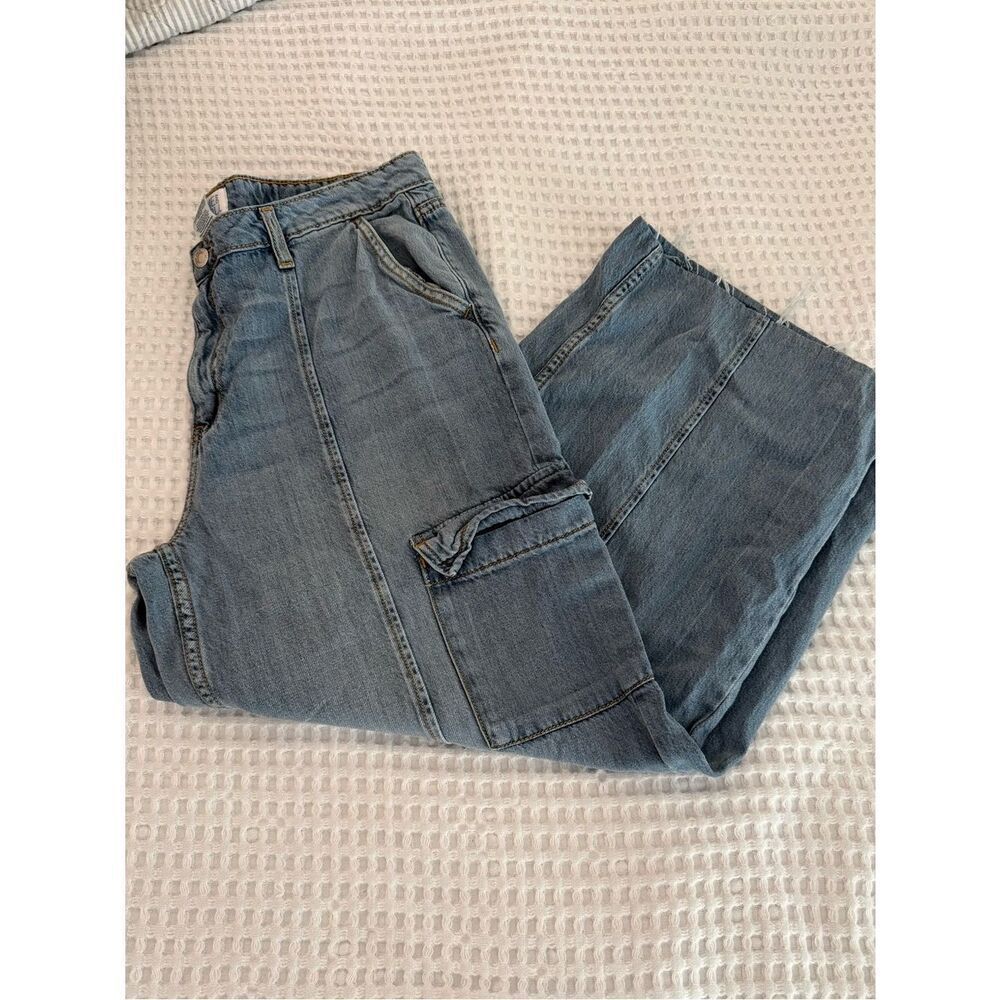 Time & Tru Light Wash Denim Baggy Cargo Jeans